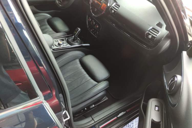 Used MINI JCW CLUBMAN 2021 2.0T JOHN COOPER WORKS ALL-IN Right Front Seat