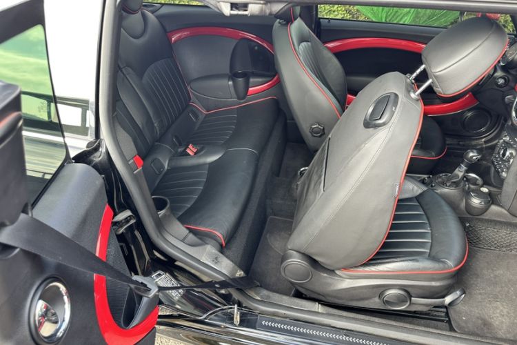 Used MINI JCW CLUBMAN 2013 1.6T JOHN COOPER WORKS Interior 4