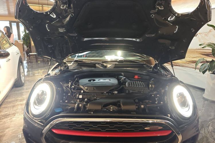 Used MINI JCW CLUBMAN 2017 2.0T JOHN COOPER WORKS Geek Engine Bay