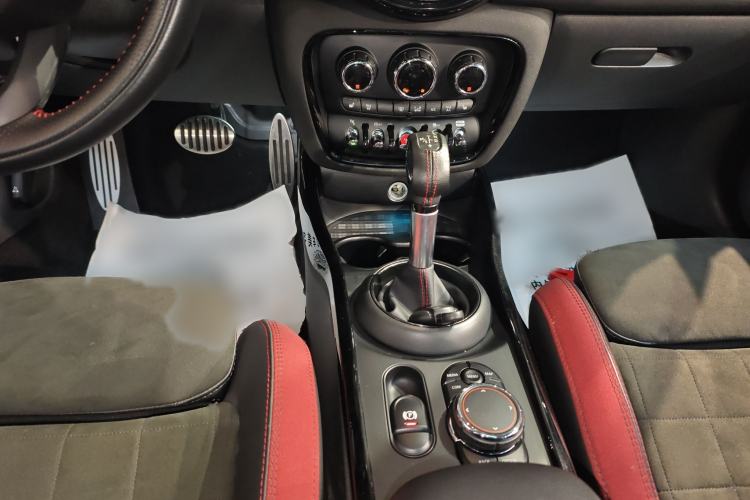 Used MINI JCW CLUBMAN 2017 2.0T JOHN COOPER WORKS Geek Gear Lever