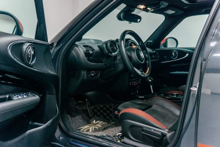 Used MINI JCW CLUBMAN 2017 2.0T JOHN COOPER WORKS Geek Interior 2