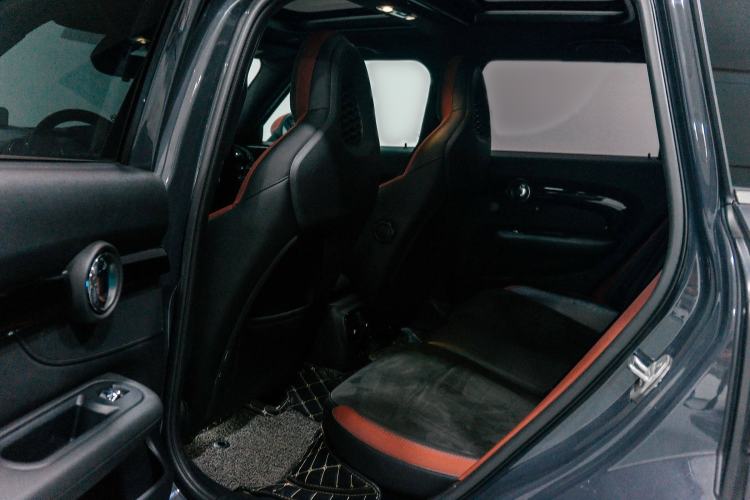 Used MINI JCW CLUBMAN 2017 2.0T JOHN COOPER WORKS Geek Interior 3