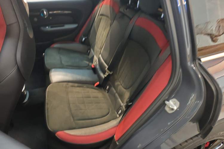 Used MINI JCW CLUBMAN 2017 2.0T JOHN COOPER WORKS Geek Interior 4