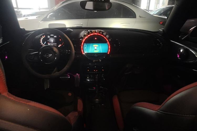 Used MINI JCW CLUBMAN 2017 2.0T JOHN COOPER WORKS Geek Center Console