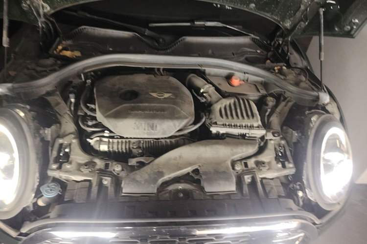 Used MINI JCW CLUBMAN 2017 2.0T JOHN COOPER WORKS Geek Engine Bay