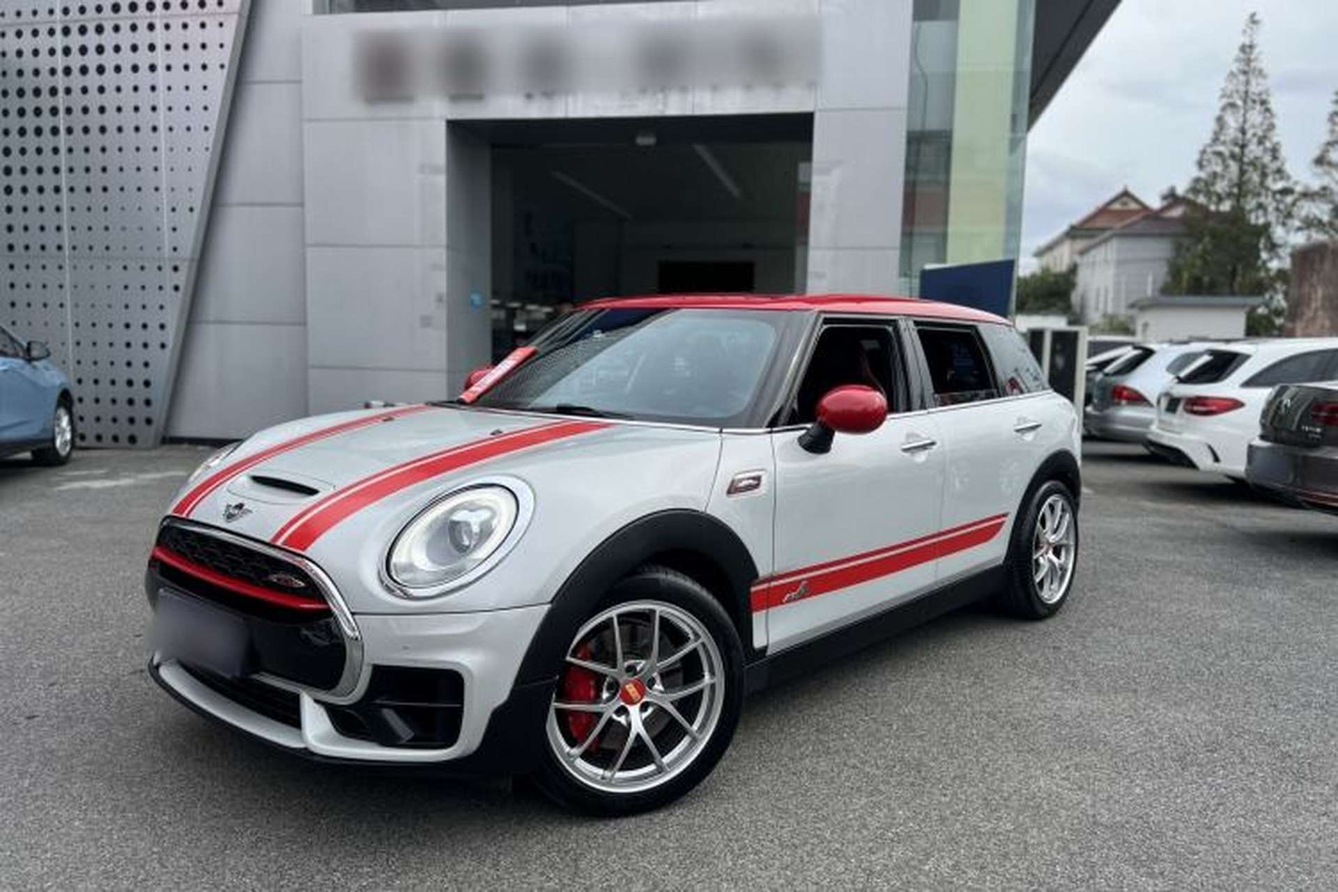 Used MINI JCW CLUBMAN 2017 2.0T JOHN COOPER WORKS Geek Front Left 45 Deg