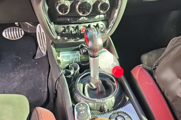 Used MINI JCW CLUBMAN 2017 2.0T JOHN COOPER WORKS Geek Gear Lever