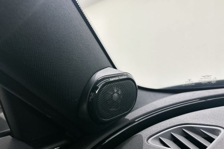 Used MINI JCW CLUBMAN 2017 2.0T JOHN COOPER WORKS Geek Interior 10