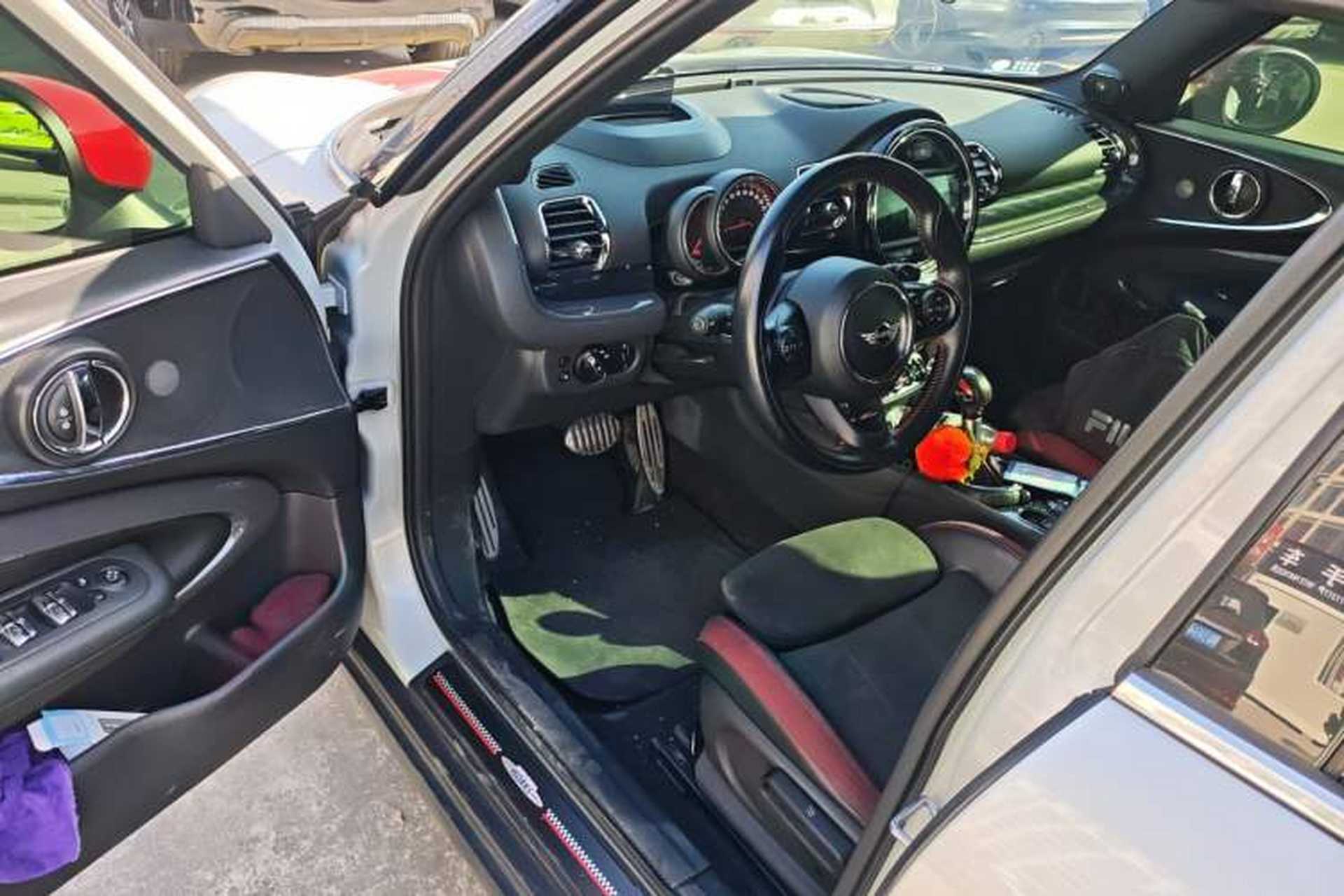 Used MINI JCW CLUBMAN 2017 2.0T JOHN COOPER WORKS Geek Interior 3