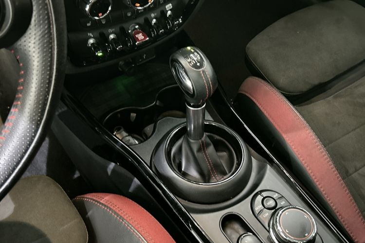 Used MINI JCW CLUBMAN 2017 2.0T JOHN COOPER WORKS Geek Interior 6
