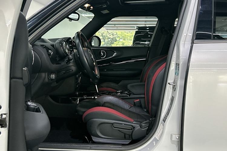 Used MINI JCW CLUBMAN 2017 2.0T JOHN COOPER WORKS Geek Interior 9