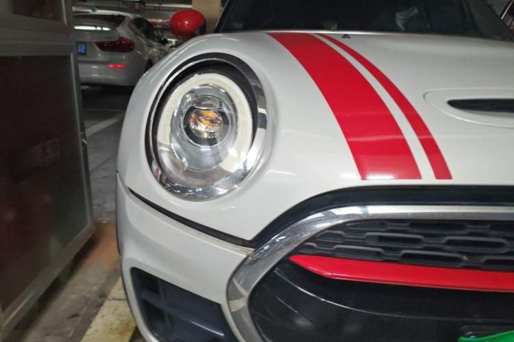 Used MINI JCW CLUBMAN 2017 2.0T JOHN COOPER WORKS Right Front Headlight