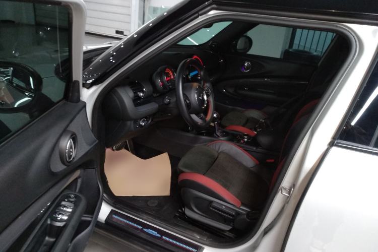 Used MINI JCW CLUBMAN 2017 2.0T JOHN COOPER WORKS Left Front Seat