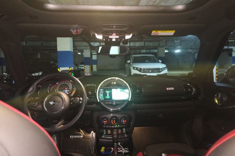 Used MINI JCW CLUBMAN 2018 2.0T JOHN COOPER WORKS ALL-IN Center Console