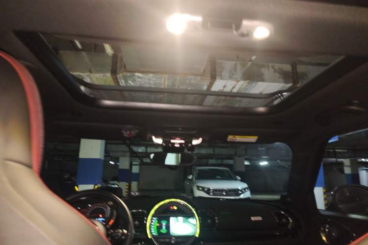 Used MINI JCW CLUBMAN 2018 2.0T JOHN COOPER WORKS ALL-IN Headliner