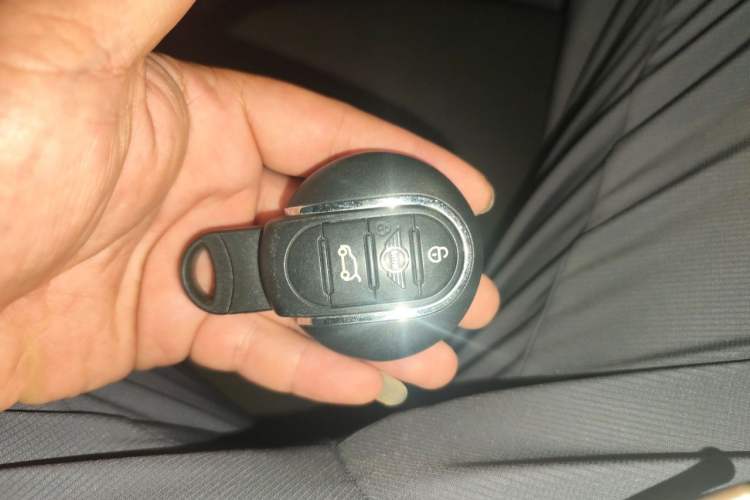 Used MINI JCW CLUBMAN 2018 2.0T JOHN COOPER WORKS ALL-IN Vehicle Key