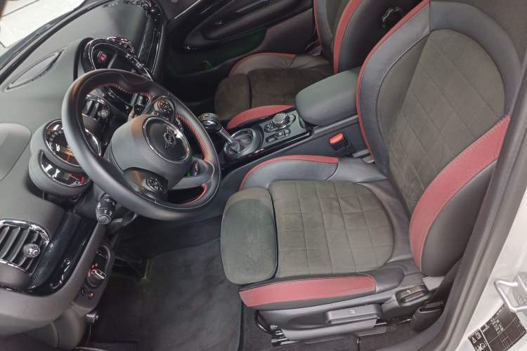 Used MINI JCW CLUBMAN 2018 2.0T JOHN COOPER WORKS ALL-IN Left Front Seat