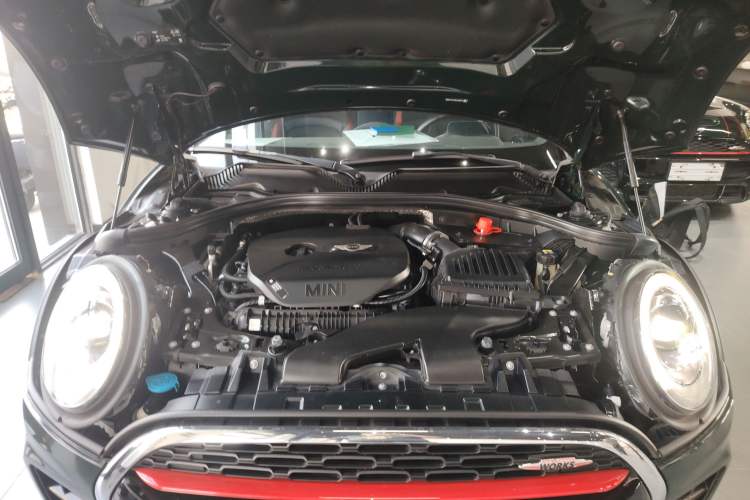 Used MINI JCW CLUBMAN 2018 2.0T JOHN COOPER WORKS ALL-IN Engine Bay