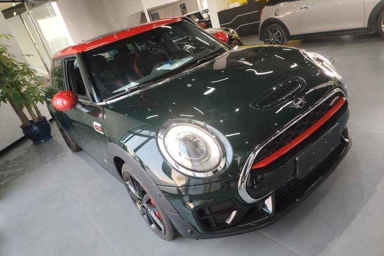Used MINI JCW CLUBMAN 2018 2.0T JOHN COOPER WORKS ALL-IN Front Right 45 Deg