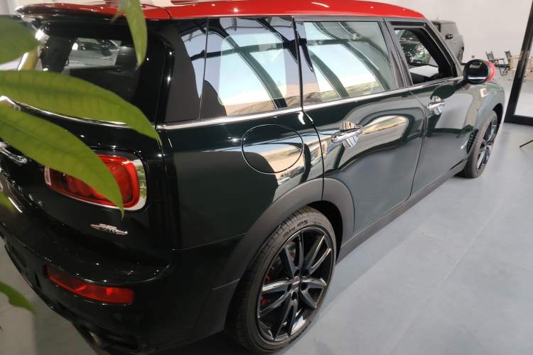 Used MINI JCW CLUBMAN 2018 2.0T JOHN COOPER WORKS ALL-IN Rear Right 45 Deg