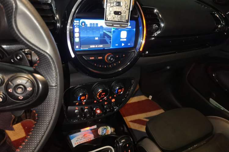 Used MINI JCW CLUBMAN  Audio And AC Panel