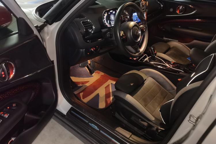 Used MINI JCW CLUBMAN  Driver Seat