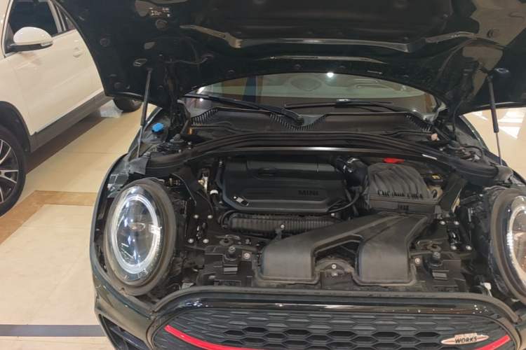Used MINI JCW CLUBMAN 2020 2.0T JOHN COOPER WORKS ALL-IN Engine Bay Right