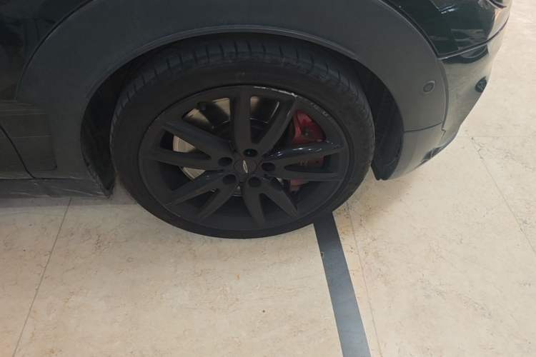 Used MINI JCW CLUBMAN 2020 2.0T JOHN COOPER WORKS ALL-IN Right Front Wheel Hub