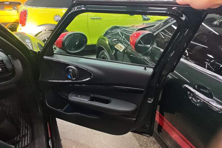 Used MINI JCW CLUBMAN 2020 2.0T JOHN COOPER WORKS ALL-IN Interior 5