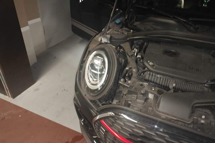 Used MINI JCW CLUBMAN 2020 2.0T JOHN COOPER WORKS ALL-IN Right Front Headlight