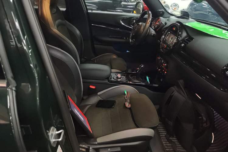 Used MINI JCW CLUBMAN 2020 2.0T JOHN COOPER WORKS ALL-IN Right Front Seat