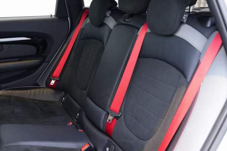 Used MINI JCW CLUBMAN 2020 2.0T JOHN COOPER WORKS ALL-IN Interior 4
