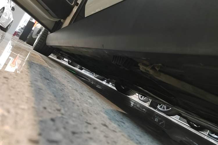 Used MINI JCW CLUBMAN 2020 2.0T JOHN COOPER WORKS ALL-IN Left Side Sill