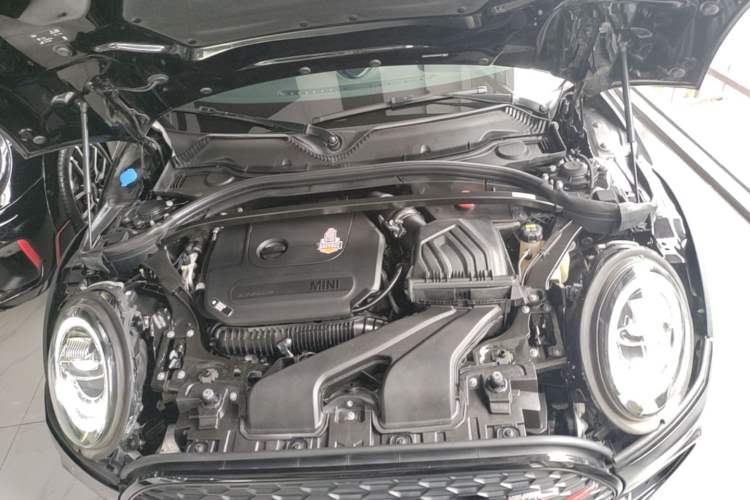 Used MINI JCW CLUBMAN 2021 2.0T JOHN COOPER WORKS ALL-IN Engine Bay