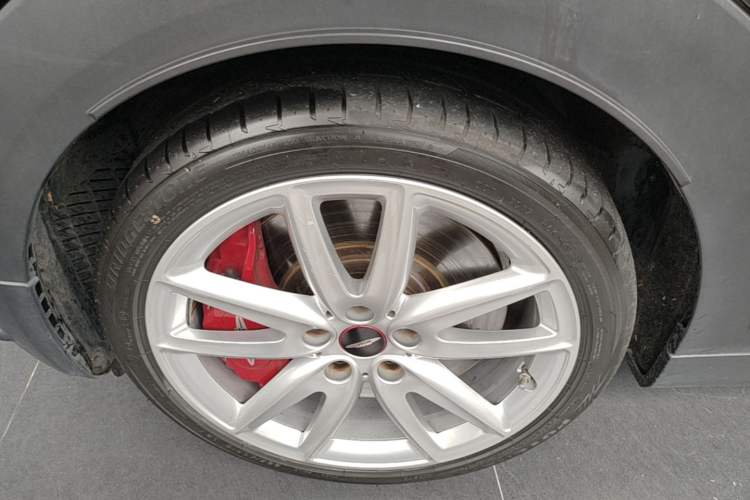 Used MINI JCW CLUBMAN 2021 2.0T JOHN COOPER WORKS ALL-IN Left Front Wheel Hub
