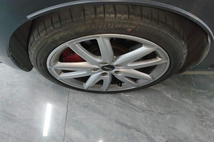 Used MINI JCW CLUBMAN 2021 2.0T JOHN COOPER WORKS ALL-IN Left Front Wheel Hub