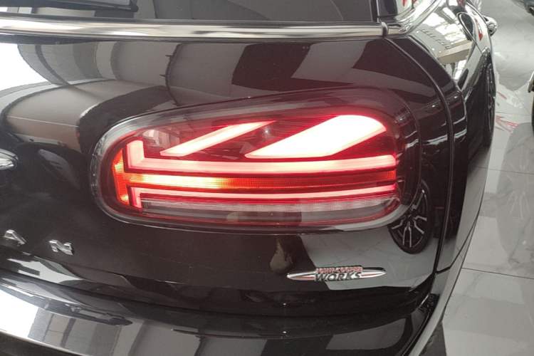 Used MINI JCW CLUBMAN 2021 2.0T JOHN COOPER WORKS ALL-IN Right Rear Taillight