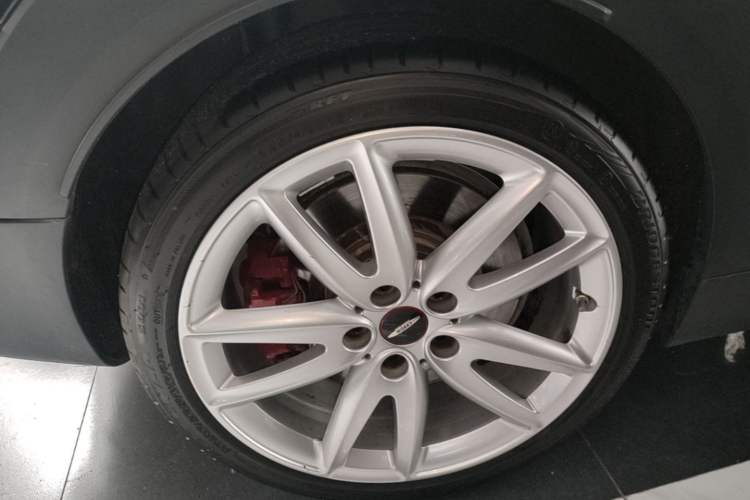 Used MINI JCW CLUBMAN 2021 2.0T JOHN COOPER WORKS ALL-IN Right Rear Wheel Hub