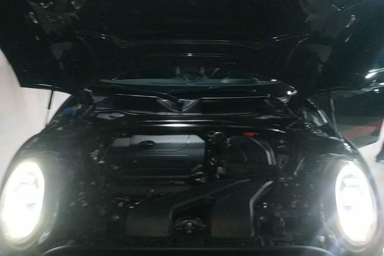 Used MINI JCW CLUBMAN 2021 2.0T JOHN COOPER WORKS ALL-IN Engine Bay