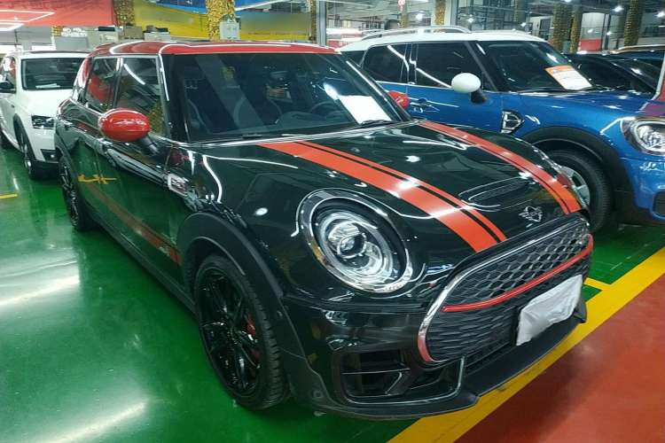 Used MINI JCW CLUBMAN 2021 2.0T JOHN COOPER WORKS ALL-IN Front Right 45 Deg