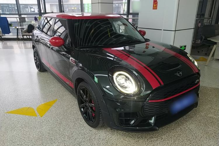 Used MINI JCW CLUBMAN 2021 2.0T JOHN COOPER WORKS ALL-IN Front Right 45 Deg