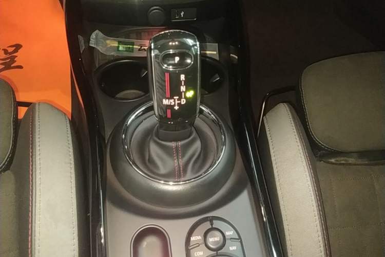 Used MINI JCW CLUBMAN 2021 2.0T JOHN COOPER WORKS ALL-IN Gear Lever