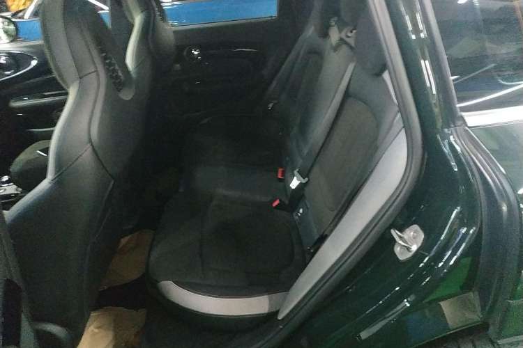 Used MINI JCW CLUBMAN 2021 2.0T JOHN COOPER WORKS ALL-IN Left Rear Seat