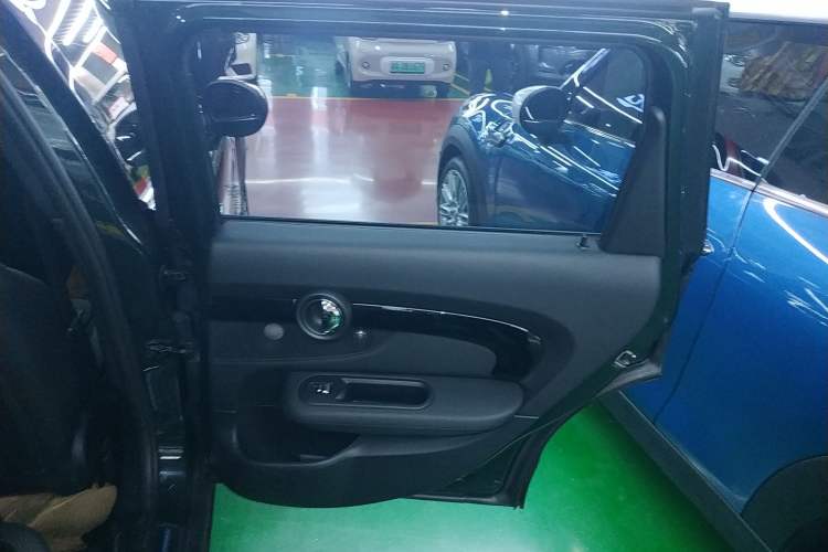 Used MINI JCW CLUBMAN 2021 2.0T JOHN COOPER WORKS ALL-IN Right Rear Door Interior