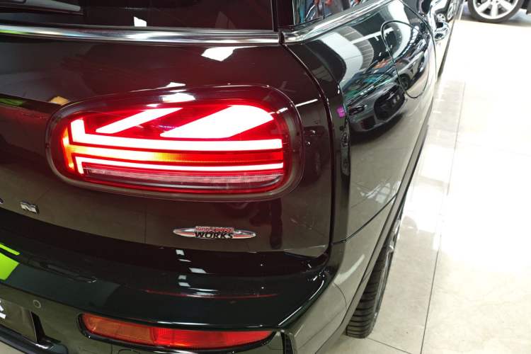 Used MINI JCW CLUBMAN 2021 2.0T JOHN COOPER WORKS ALL-IN Right Rear Taillight