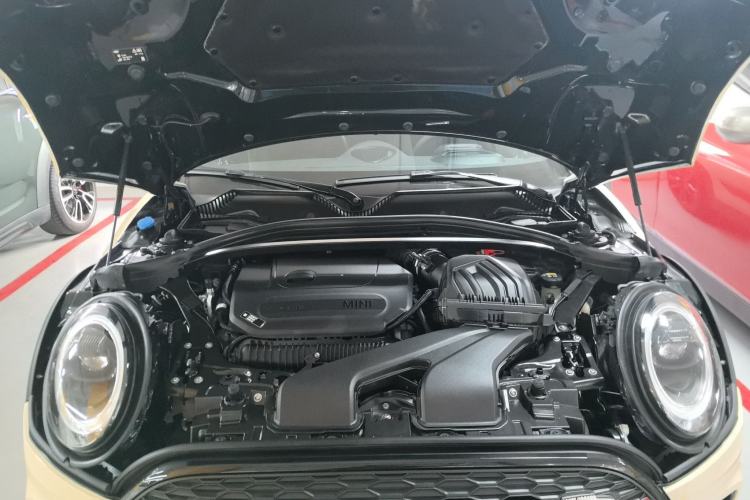 Used MINI JCW CLUBMAN 2021 2.0T JOHN COOPER WORKS ALL-IN Engine Bay