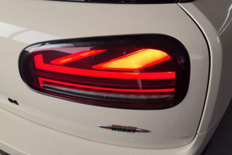 Used MINI JCW CLUBMAN 2021 2.0T JOHN COOPER WORKS ALL-IN Exterior 6