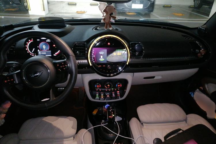Used MINI JCW CLUBMAN 2022 2.0T JOHN COOPER WORKS ALL-IN Center Console