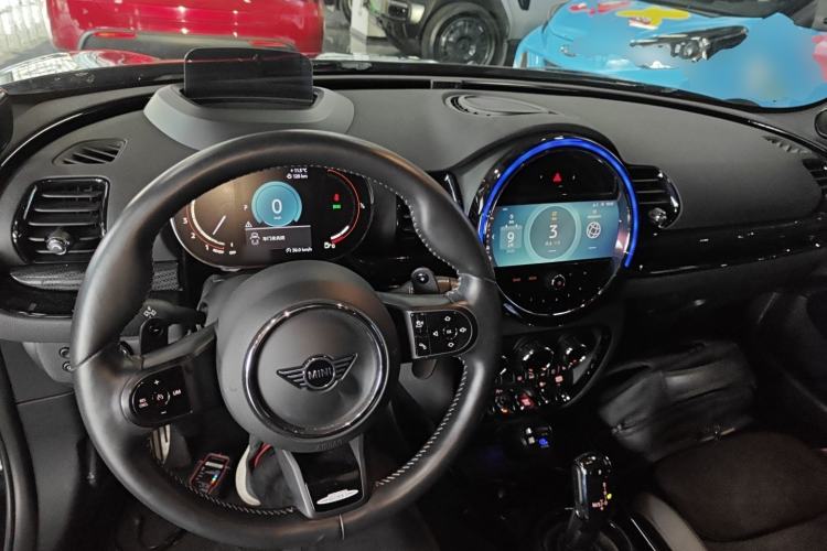 Used MINI JCW CLUBMAN 2022 2.0T JOHN COOPER WORKS ALL-IN Center Console