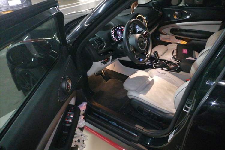 Used MINI JCW CLUBMAN 2022 2.0T JOHN COOPER WORKS ALL-IN Driver Seat